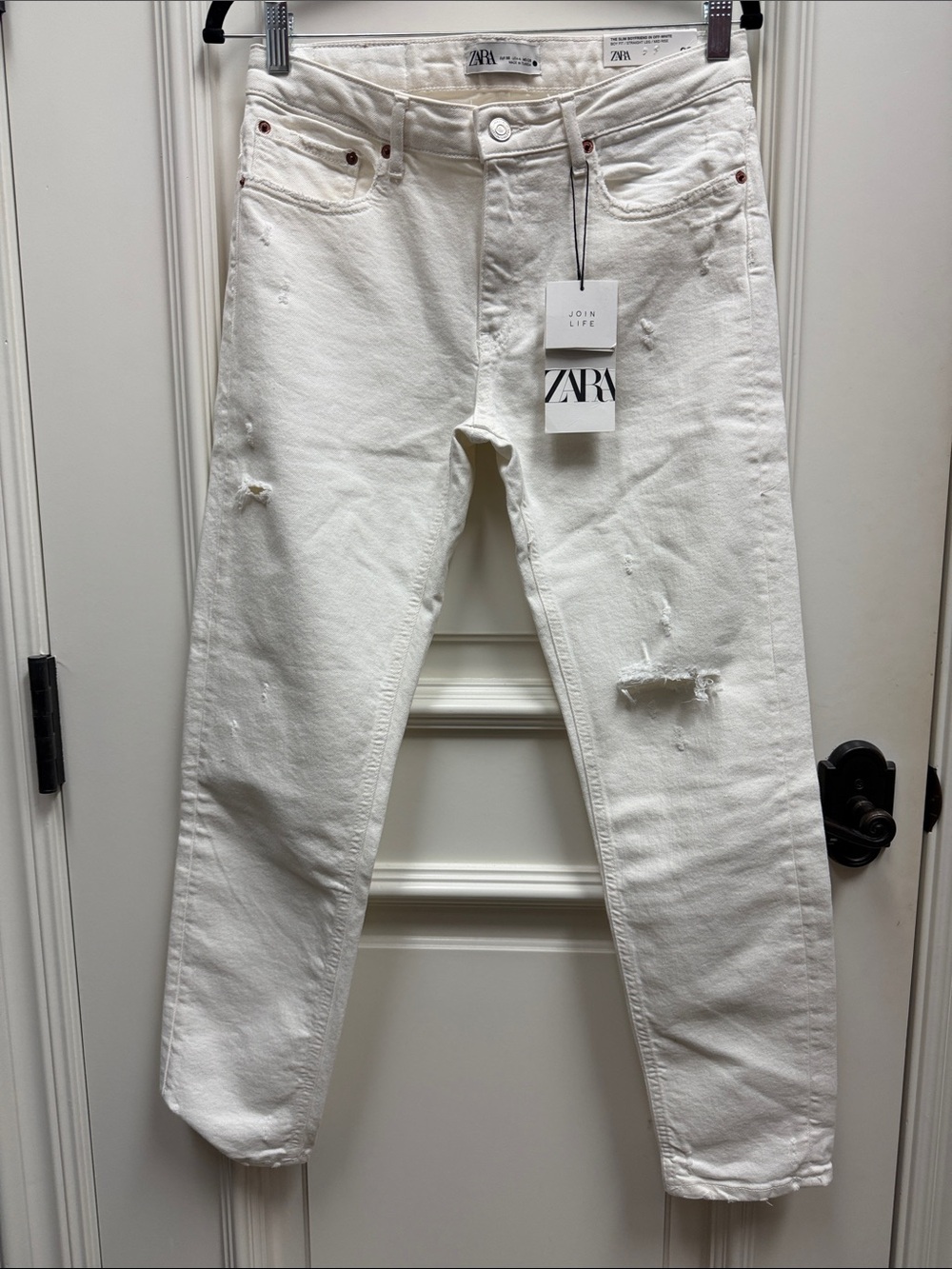 zara premium the slim boyfriend jeans in off white boy fit straight leg mid rise